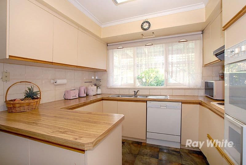 18 Anthony Street, DANDENONG NORTH VIC 3175, Dandenong North - Thumbnail 2