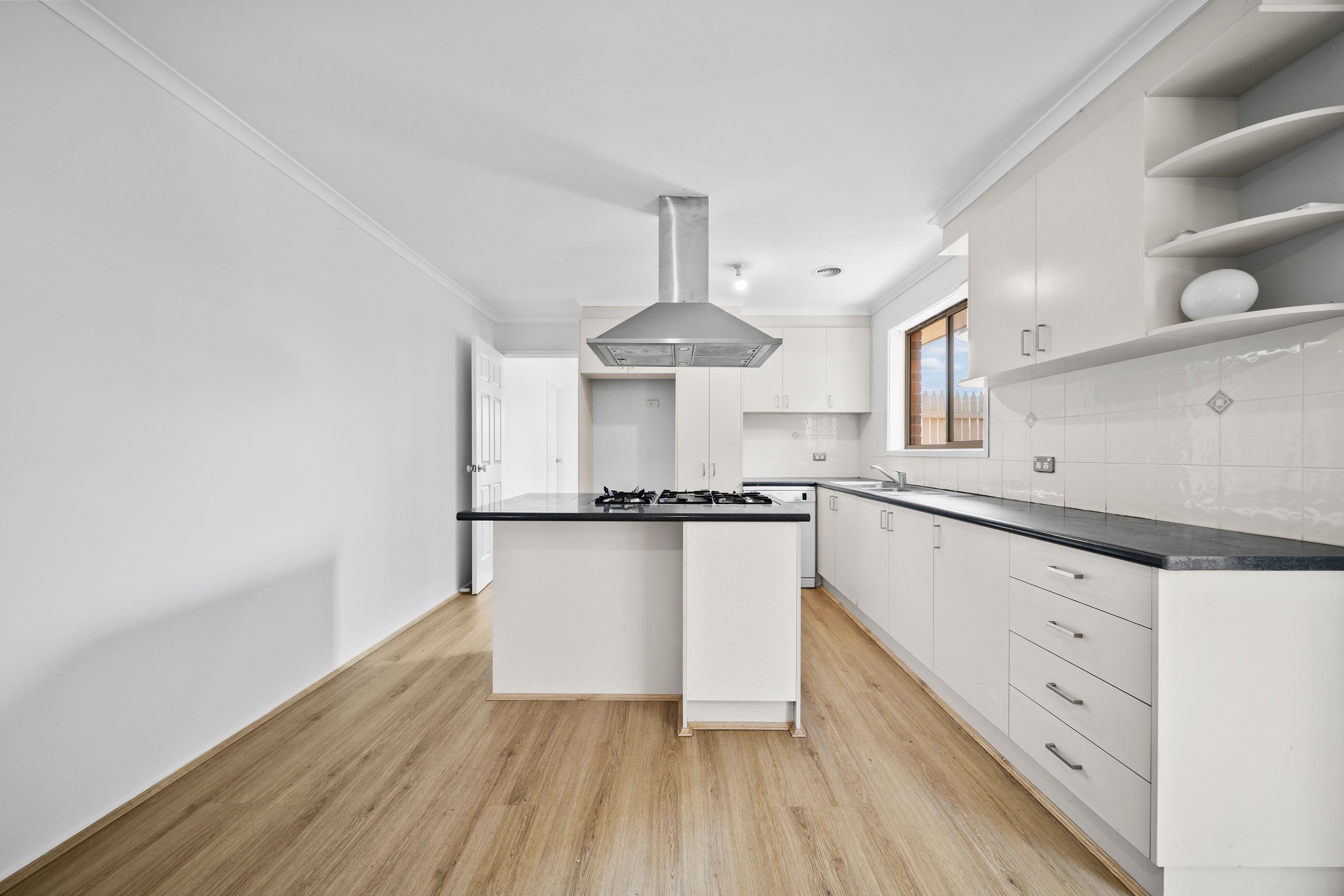 21 Hugh Mackay Crescent, Dunlop ACT 2615, Dunlop - Thumbnail 7