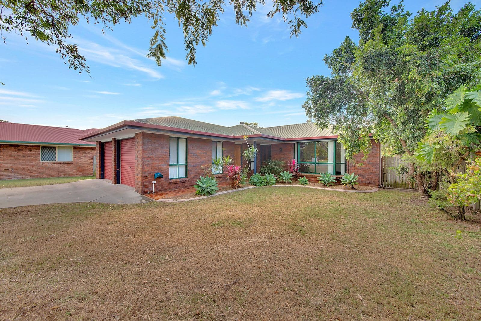 53 Geoffrey Thomas Drive, Tannum Sands QLD 4680, Tannum Sands - Image 1