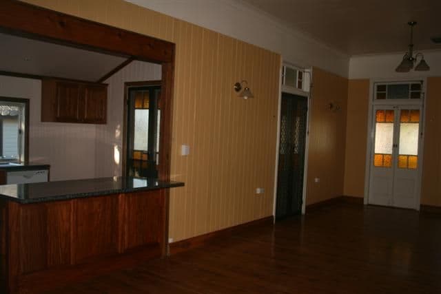 121 Wyndham Street, ROMA QLD 4455, Roma - Thumbnail 7