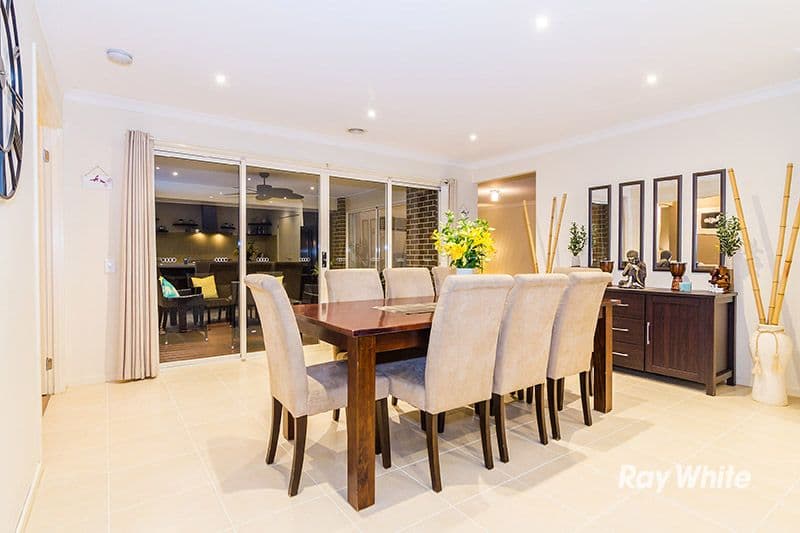 8 Ned Street, Cranbourne East VIC 3977, Cranbourne East - Thumbnail 3