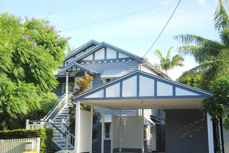 4 Derby Street, HENDRA QLD 4011, Hendra - Thumbnail 2