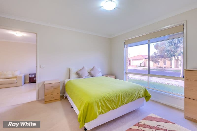 41 Memphis Drive, Truganina VIC 3029, Truganina - Thumbnail 2