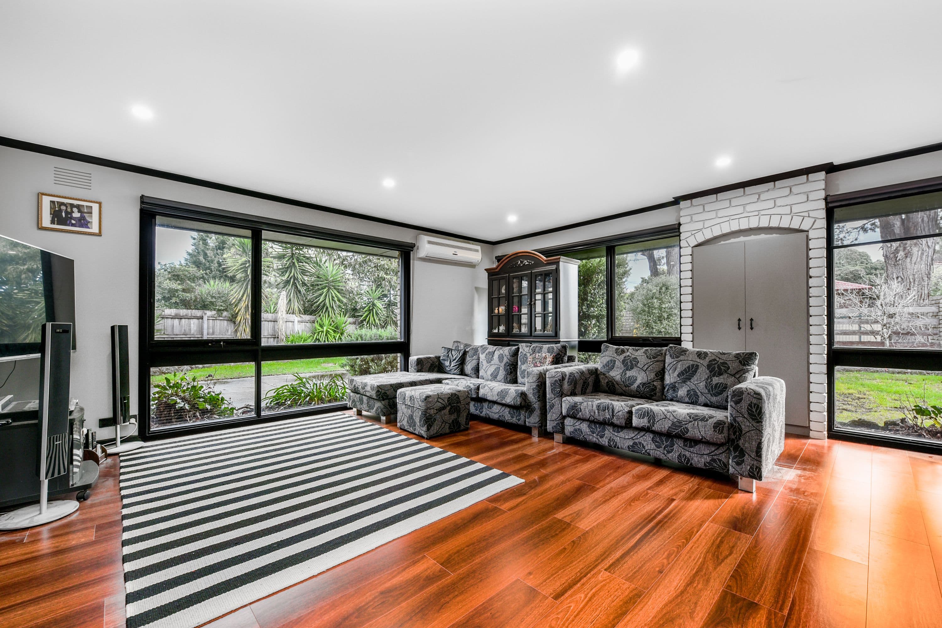 10 Fulwood Place, Mulgrave VIC 3170, Mulgrave - Thumbnail 2