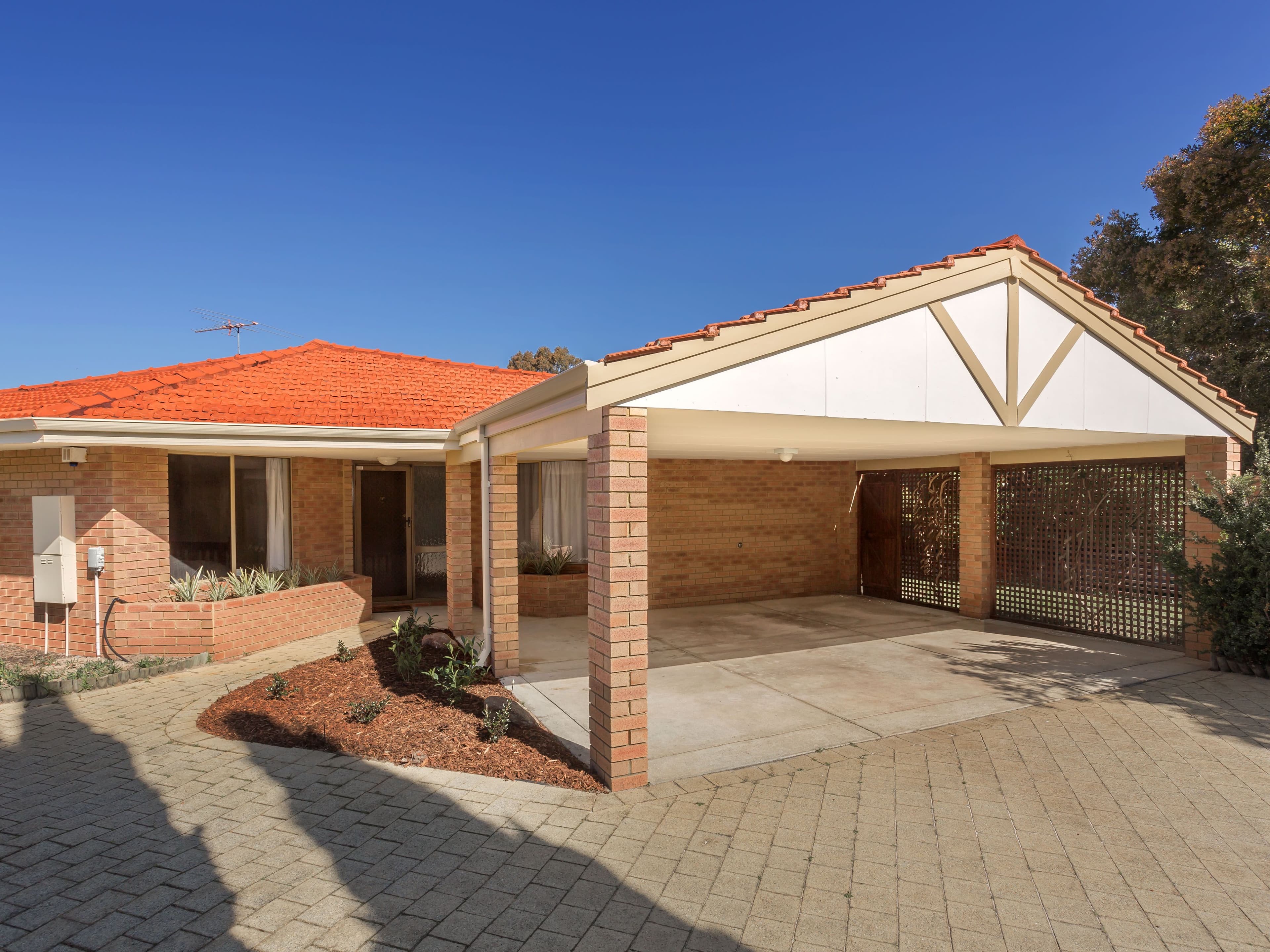 32 Ogilvie Road, Mount Pleasant WA 6153, Mount Pleasant - Thumbnail 4