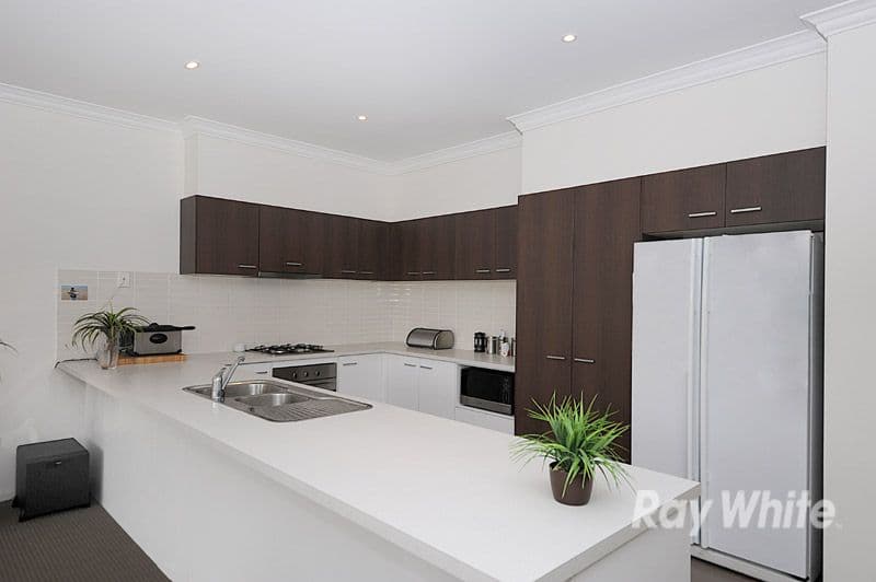 71 Meridian Circuit, BERWICK VIC 3806, Berwick - Thumbnail 3