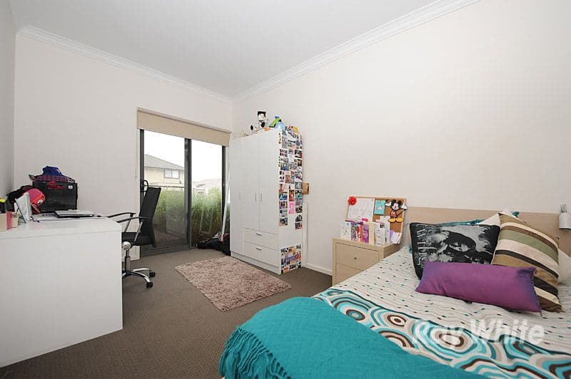 71 Meridian Circuit, BERWICK VIC 3806, Berwick - Thumbnail 6