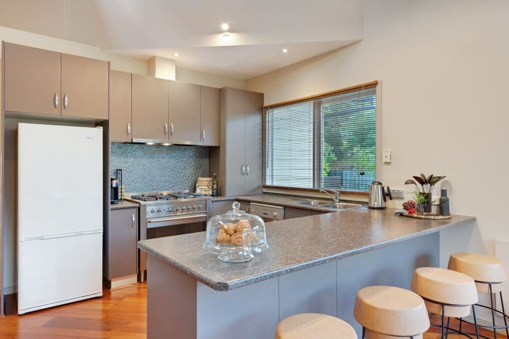 9 Daphne Crescent, Hurstbridge VIC 3099, Hurstbridge - Thumbnail 3