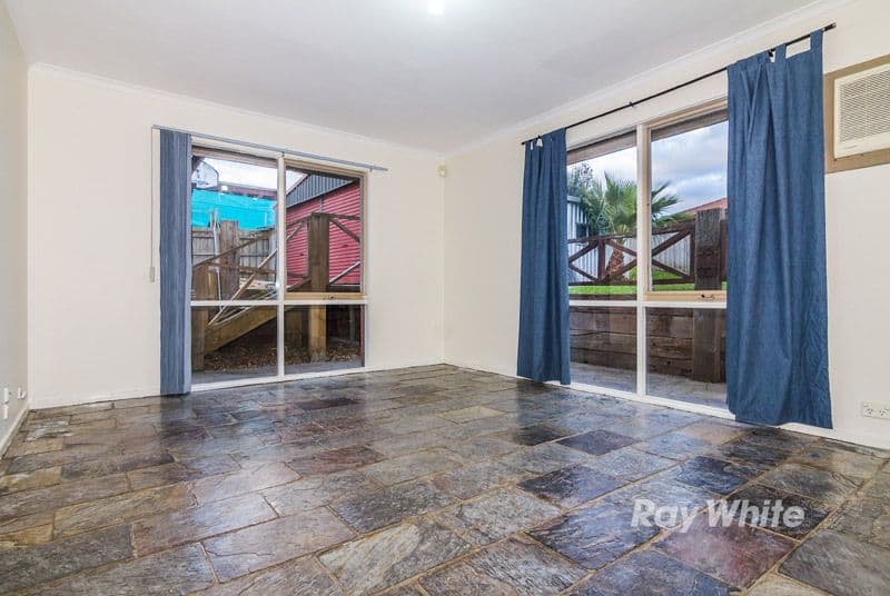 8 Pentland Drive, NARRE WARREN VIC 3805, Narre Warren - Thumbnail 6