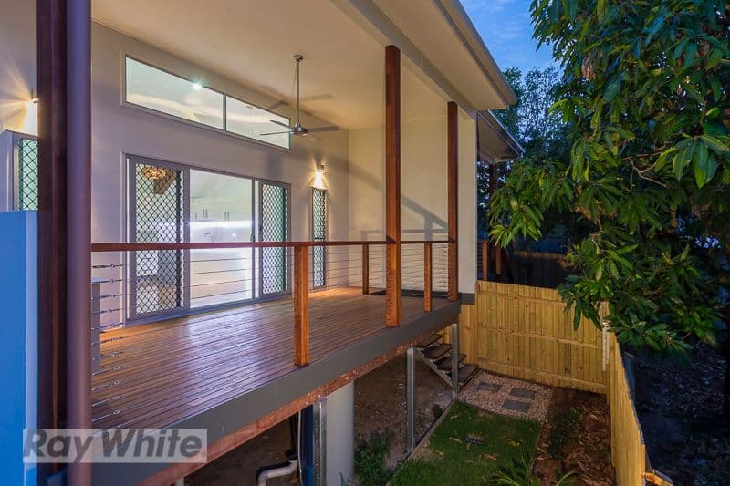 25 Cambridge Street, CARINA HEIGHTS QLD 4152, Carina Heights - Thumbnail 2