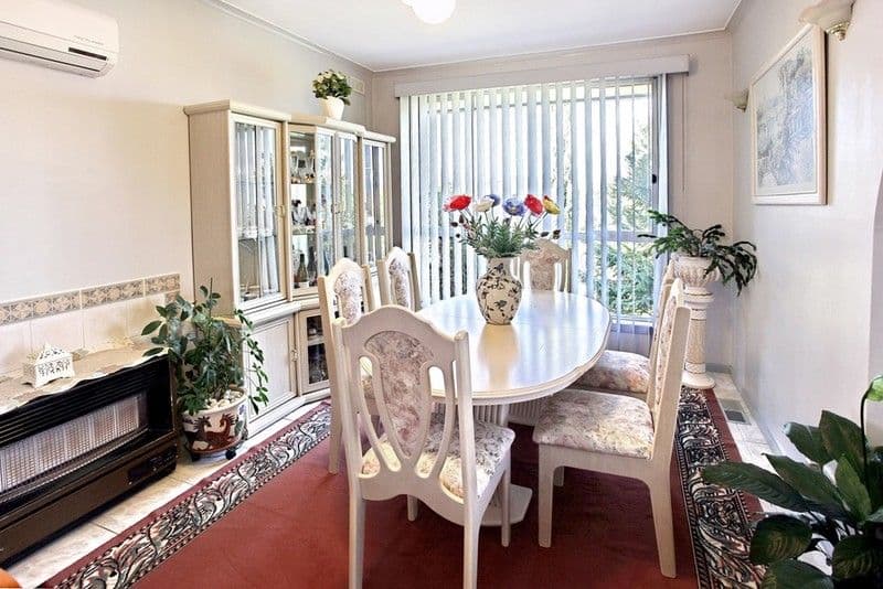 18 Cameron Avenue, ALTONA MEADOWS VIC 3028, Altona Meadows - Thumbnail 3