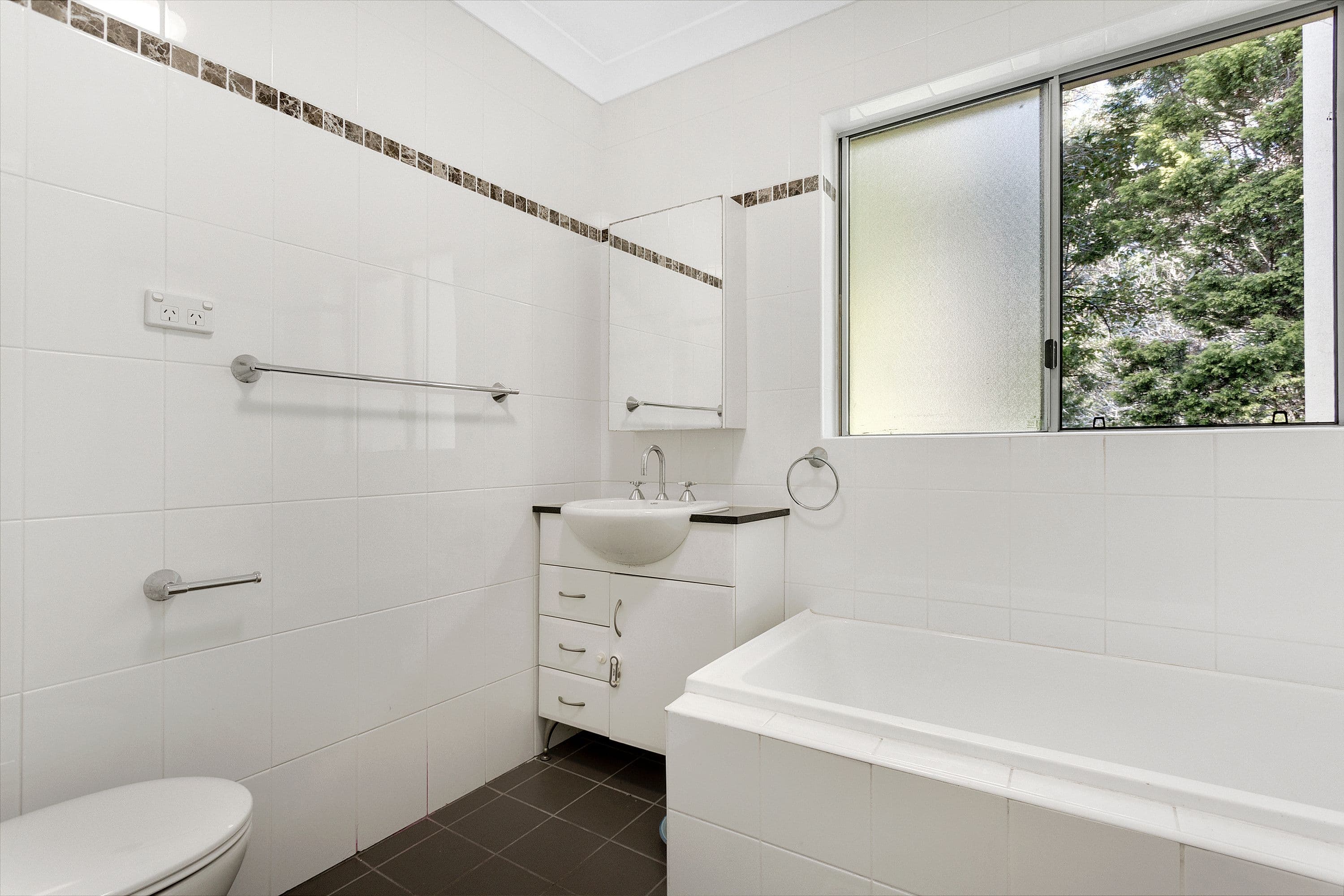 158 Melwood Avenue, Killarney Heights - Thumbnail 3