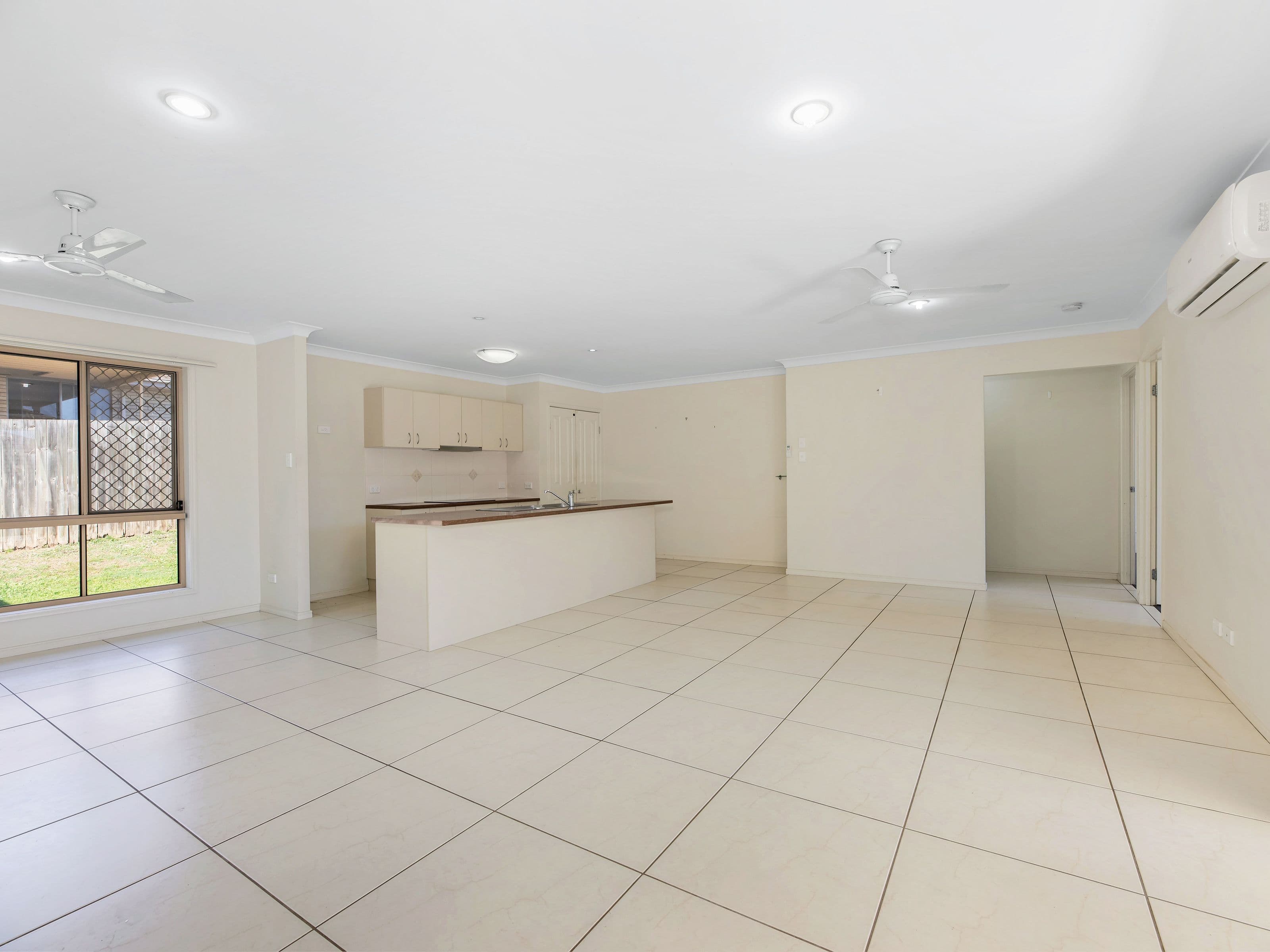 83 High Street, Blackstone QLD 4304, Blackstone - Thumbnail 2