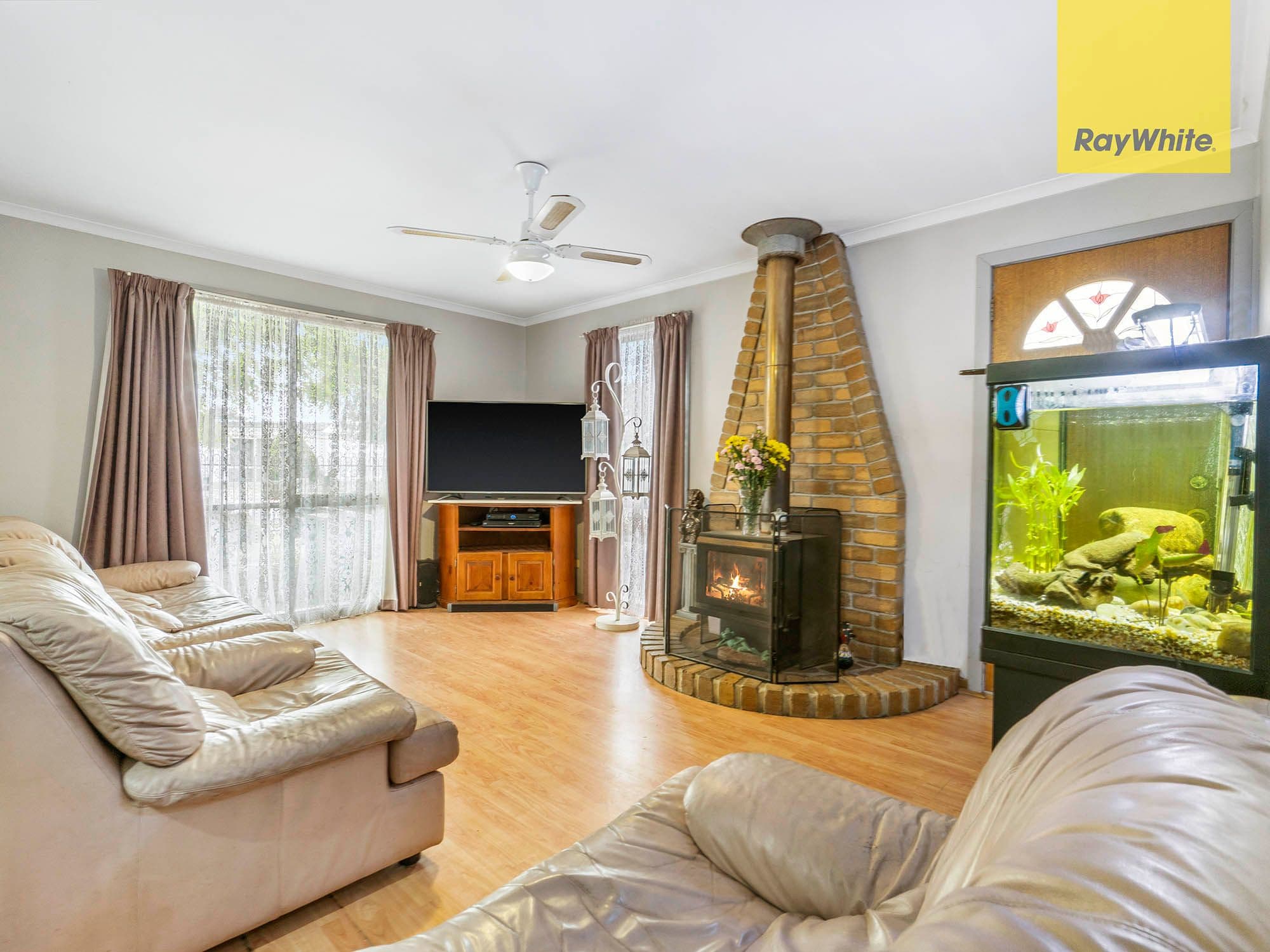 45 Callanan Drive, Melton South VIC 3338, Melton South - Thumbnail 3