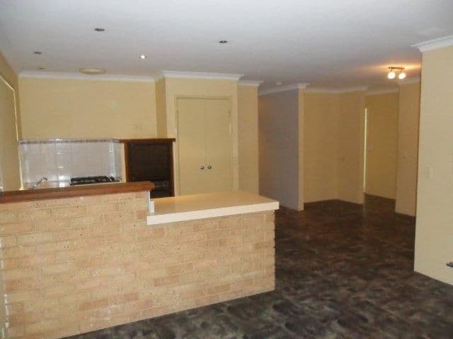 7 Maitland Close, COOLOONGUP WA 6168, Cooloongup - Thumbnail 7