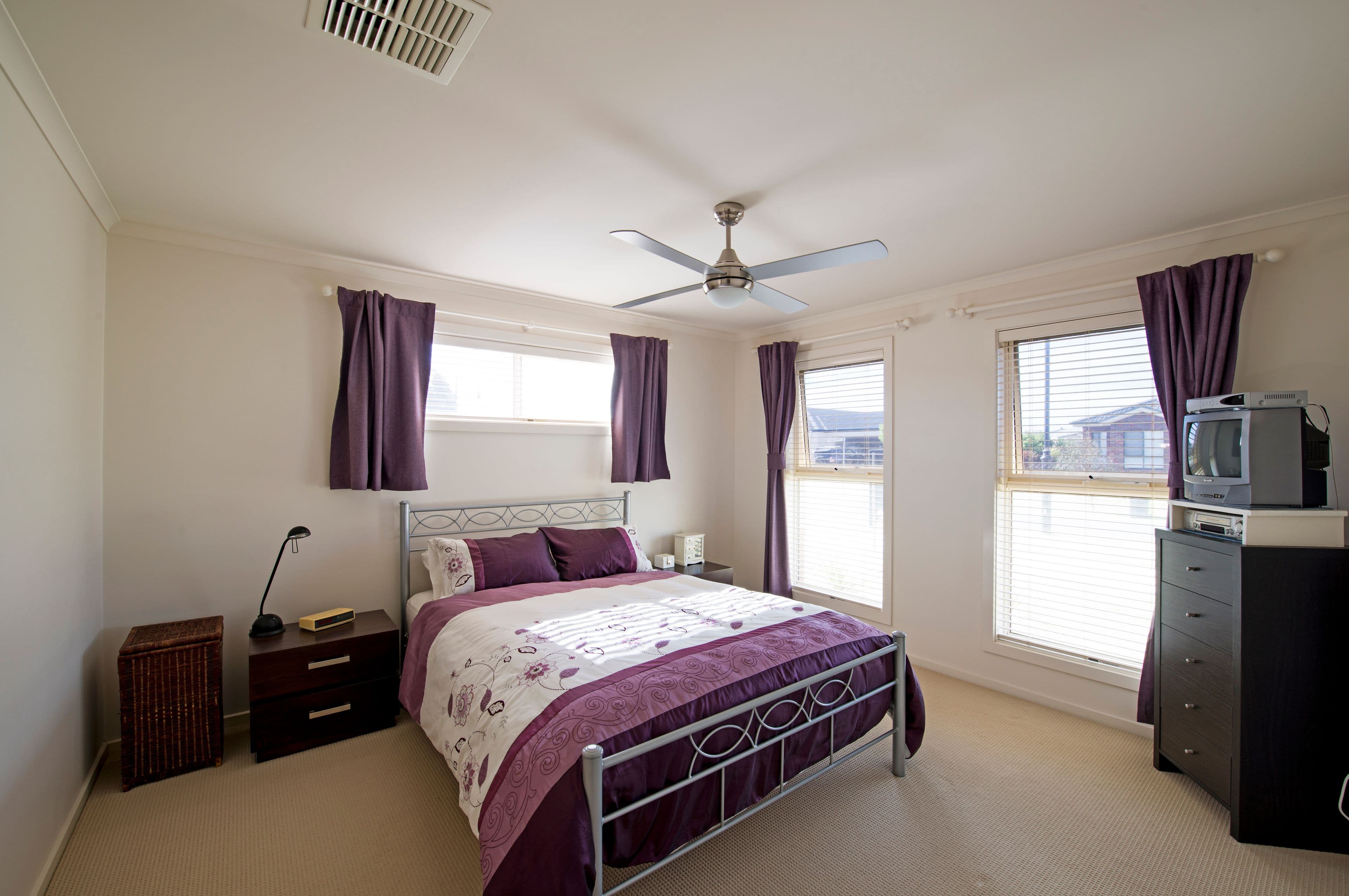 12 Manna Street, Swan Hill VIC 3585, Swan Hill - Thumbnail 2