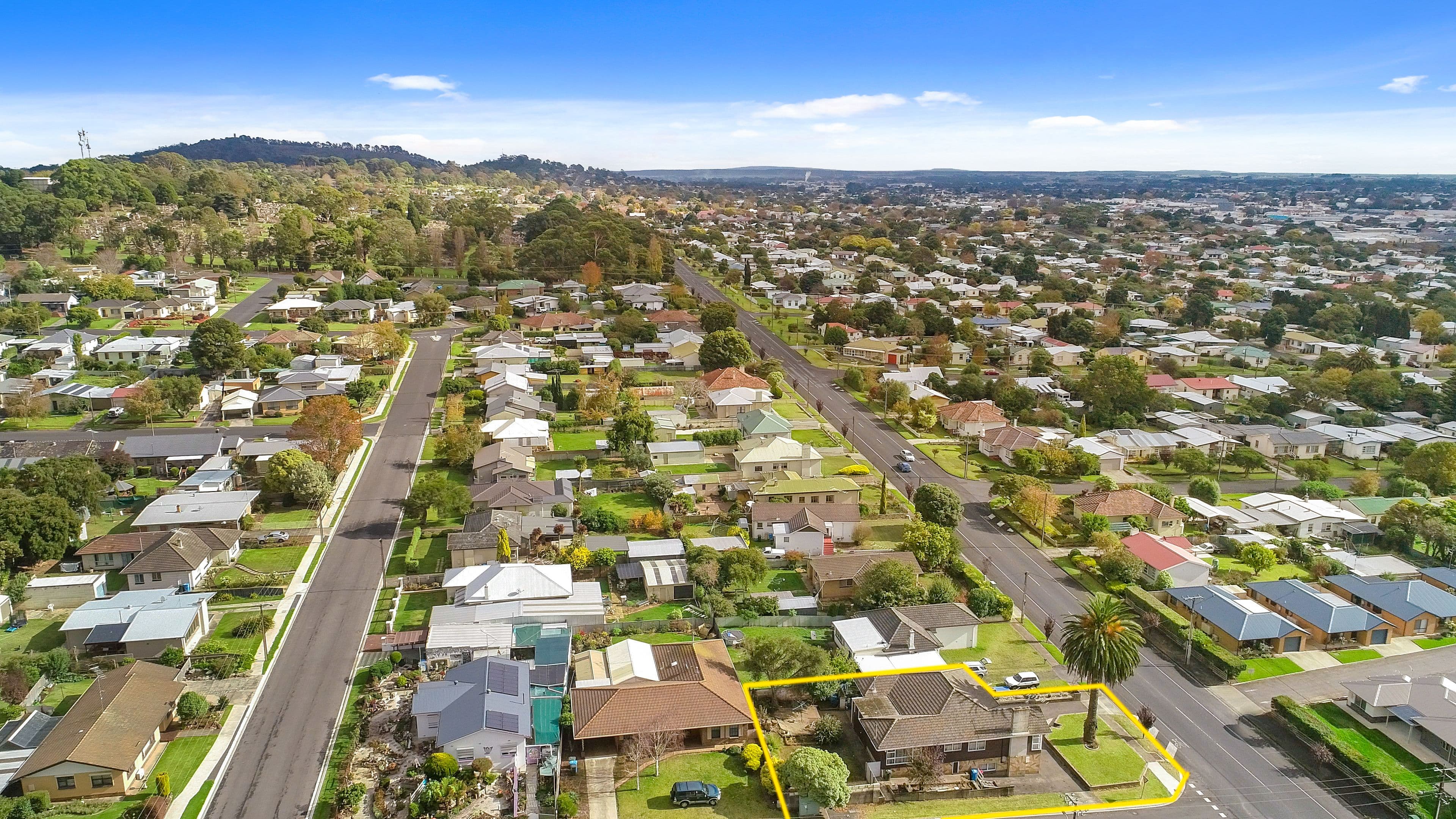 114 Lake Terrace East, Mount Gambier SA 5290, Mount Gambier - Thumbnail 2