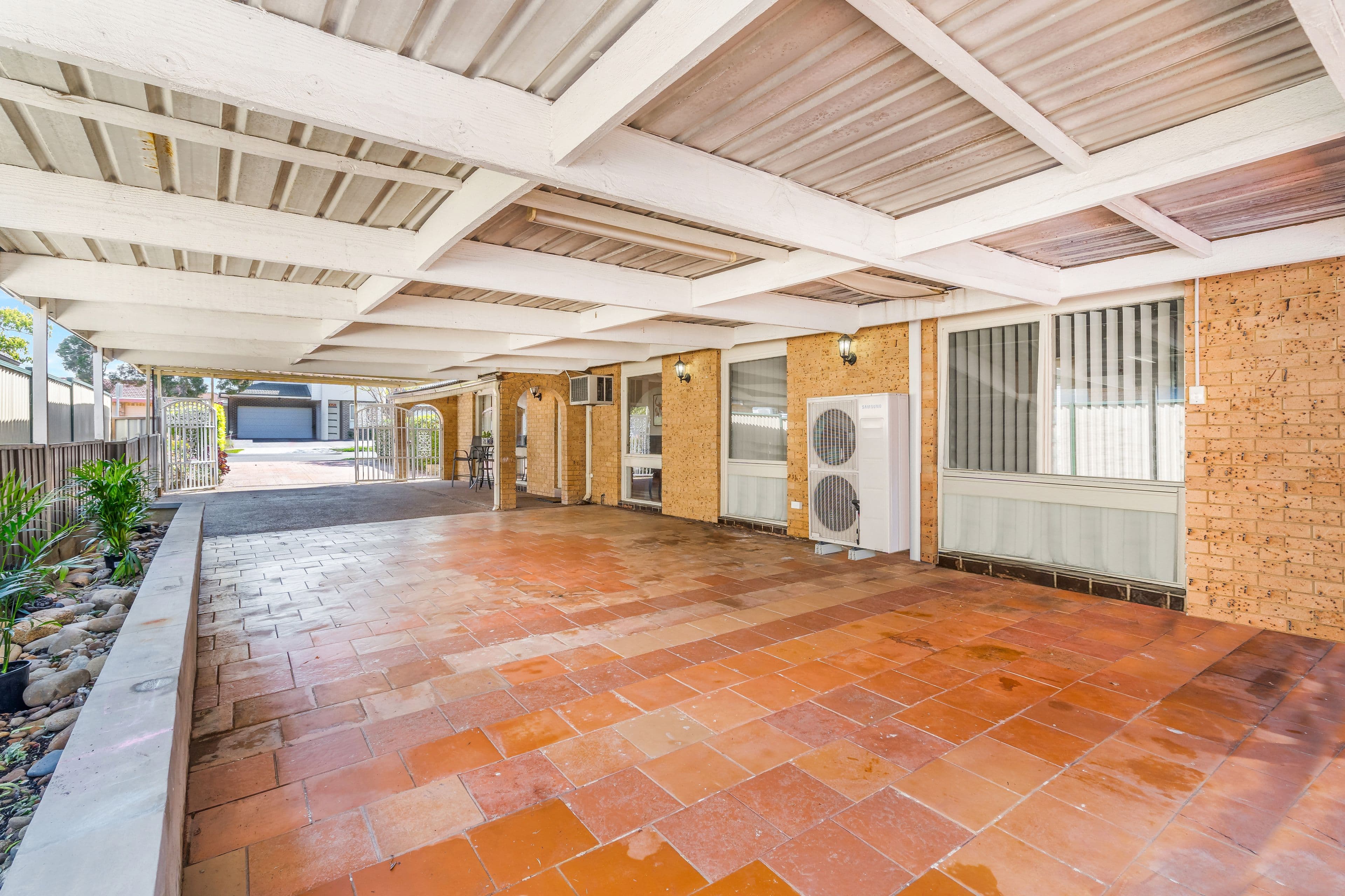 547 & 547A Smithfield Road, Greenfield Park NSW 2176, Greenfield Park - Thumbnail 2