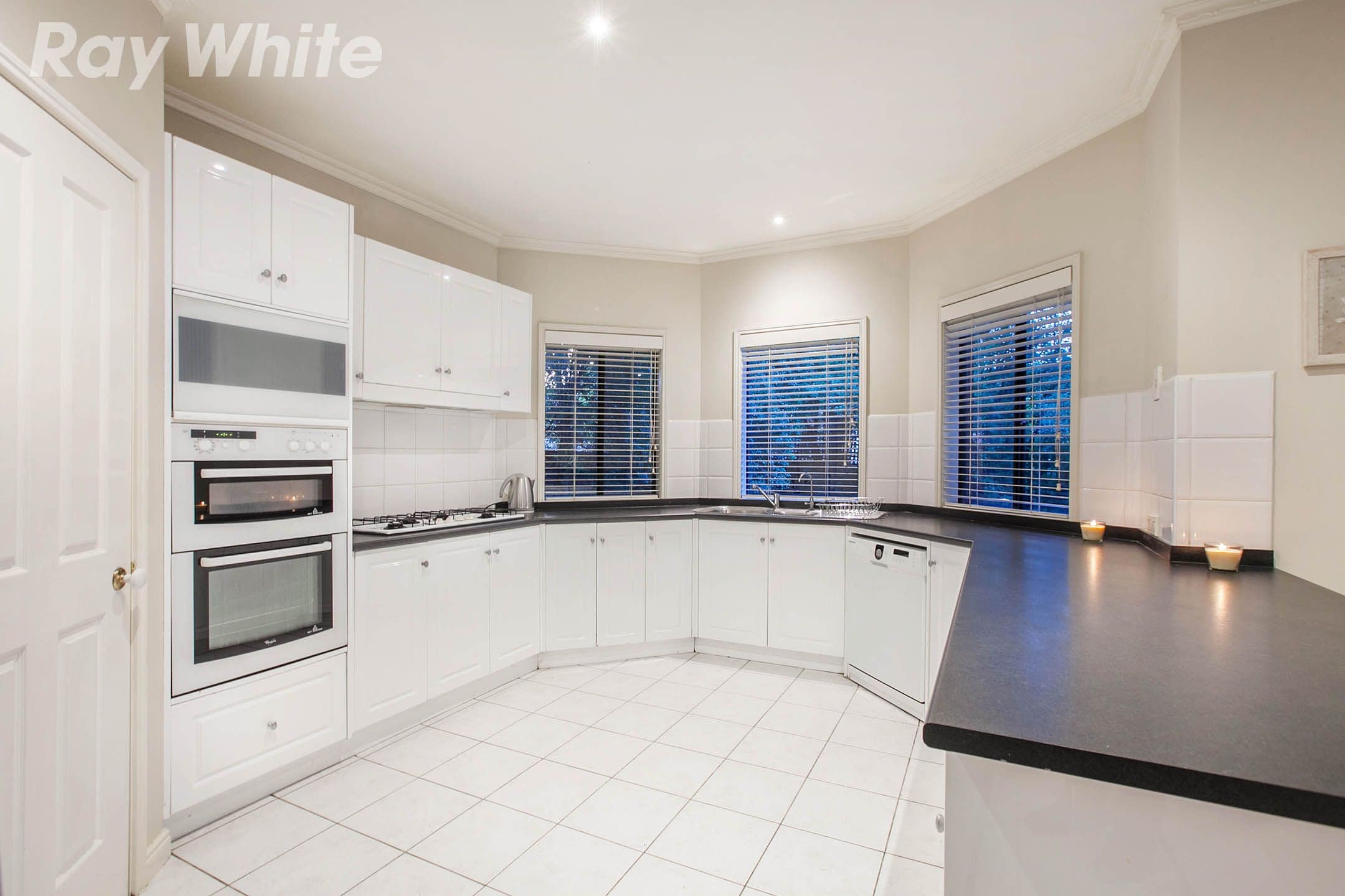 7 Isabelle Court, Mill Park VIC 3082, Mill Park - Thumbnail 2