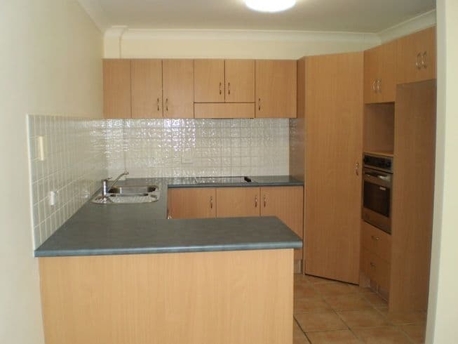 12 Oleander Avenue, Biggera Waters QLD 4216, Biggera Waters - Thumbnail 2