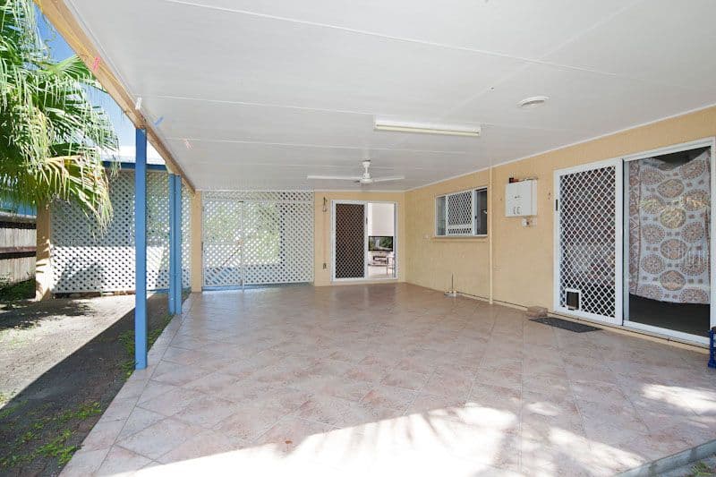 20 Golden Grove Drive, BENTLEY PARK QLD 4869, Bentley Park - Thumbnail 3