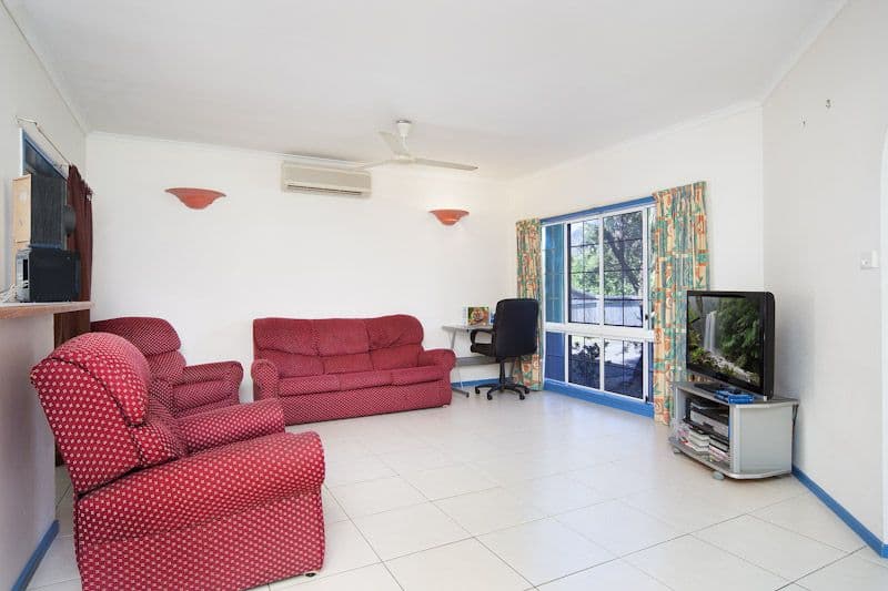 20 Golden Grove Drive, BENTLEY PARK QLD 4869, Bentley Park - Thumbnail 7