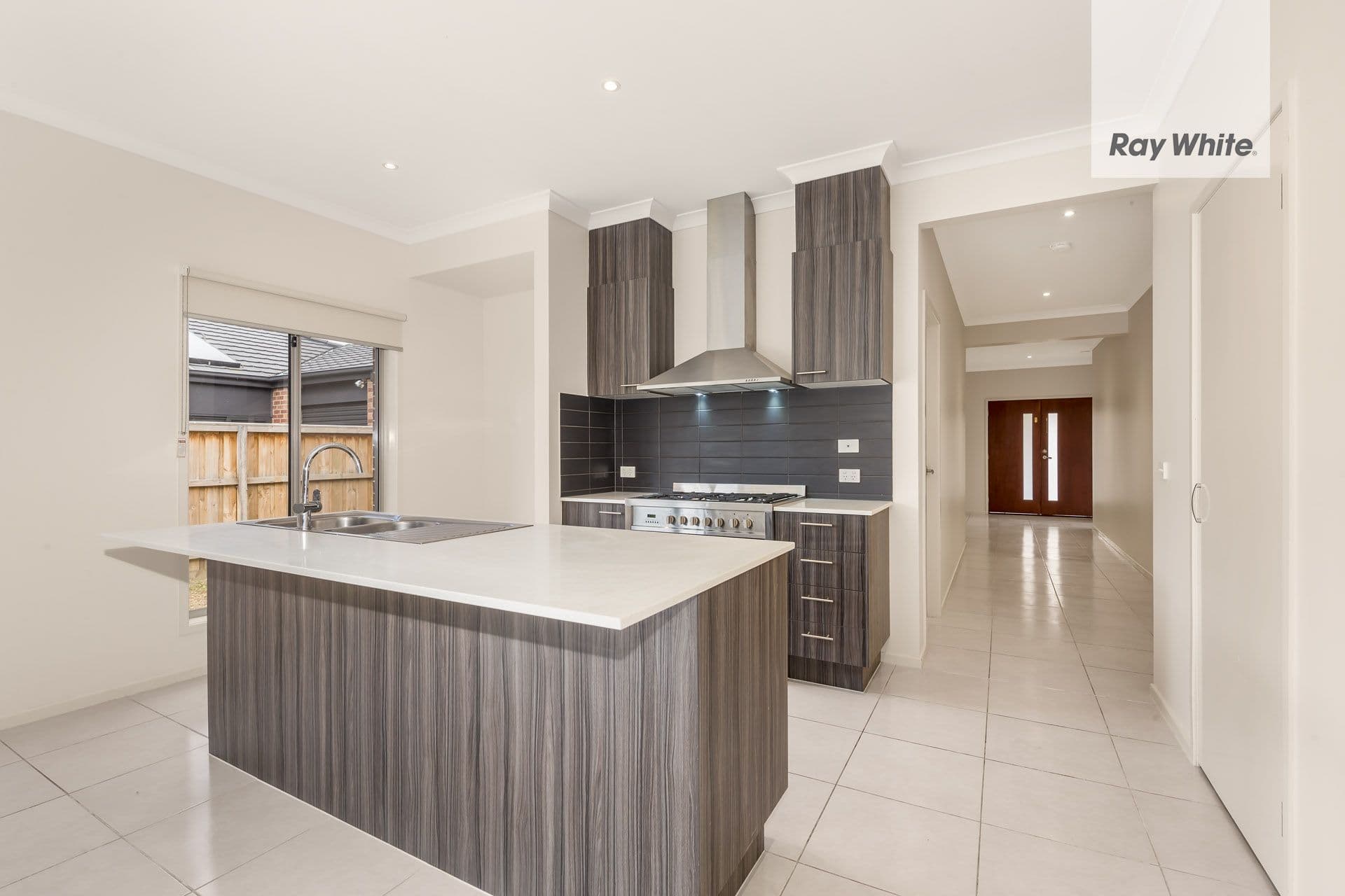 24 Black Braes Boulevard, Mernda VIC 3754, Mernda - Thumbnail 3