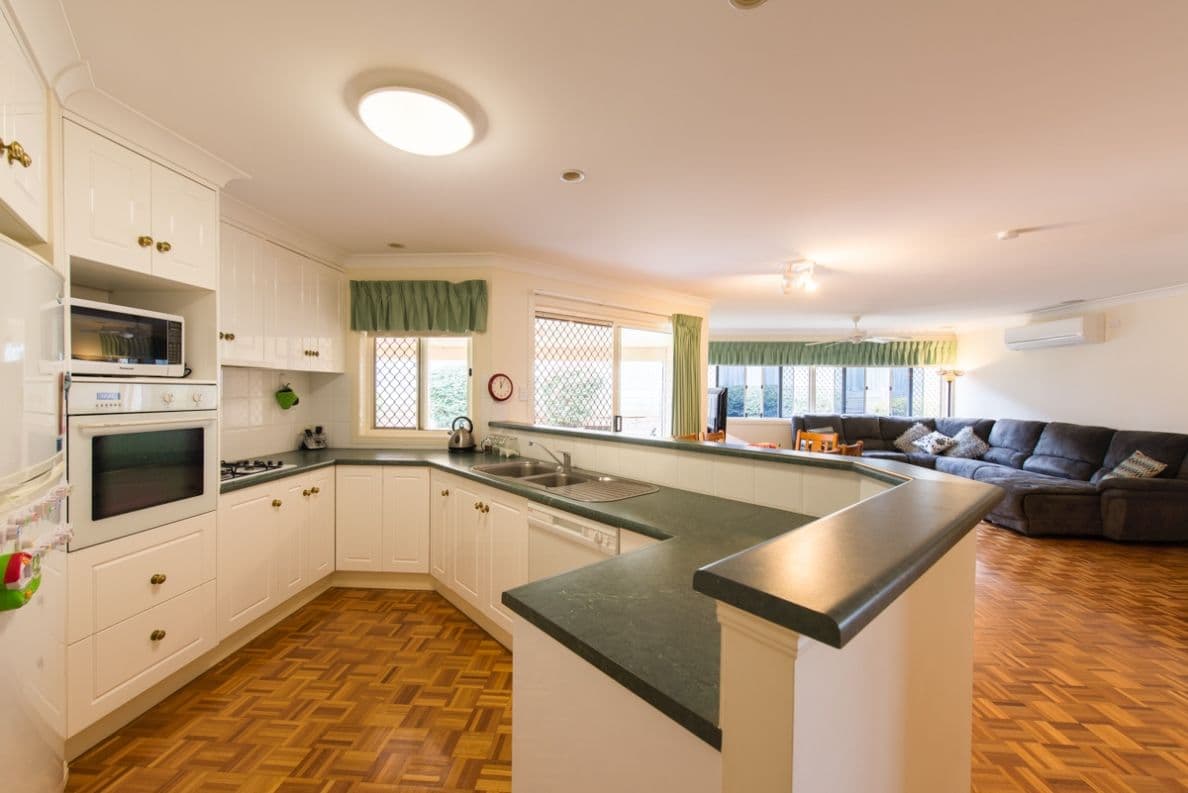 15 Paddington Court, MIDDLE RIDGE QLD 4350, Middle Ridge - Thumbnail 2