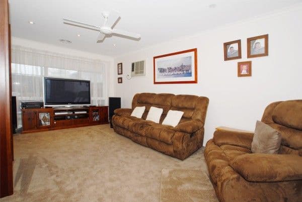 8 Gamble Road, CARRUM DOWNS VIC 3201, Carrum Downs - Thumbnail 3