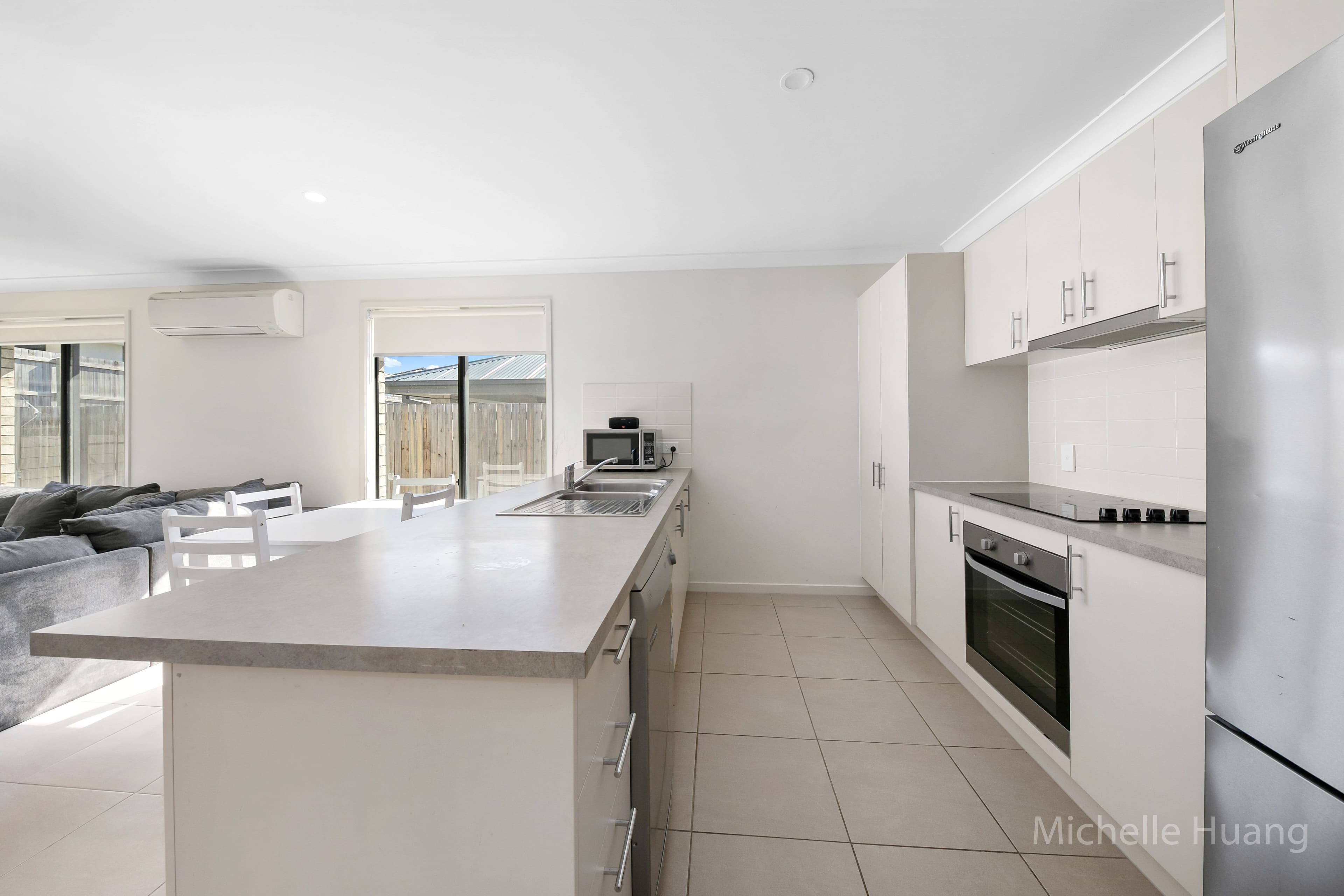 22 Chaka Street, Hillcrest QLD 4118, Hillcrest - Thumbnail 3