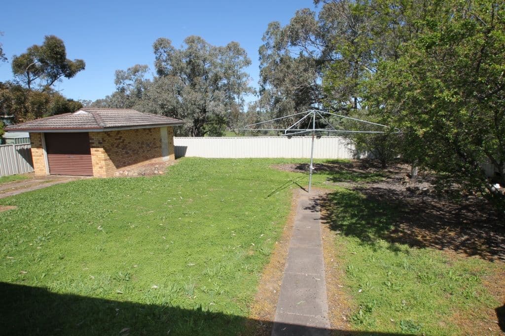 42 Nowland Avenue, Quirindi - Thumbnail 2