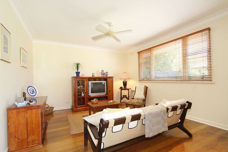 28 Kinlock Avenue, MURRUMBEENA VIC 3163, Murrumbeena - Thumbnail 3