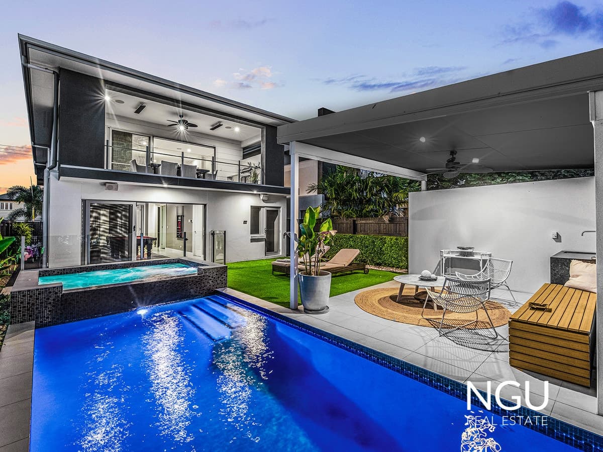 43 Raceview Avenue, Hendra QLD 4011, Hendra - Thumbnail 2