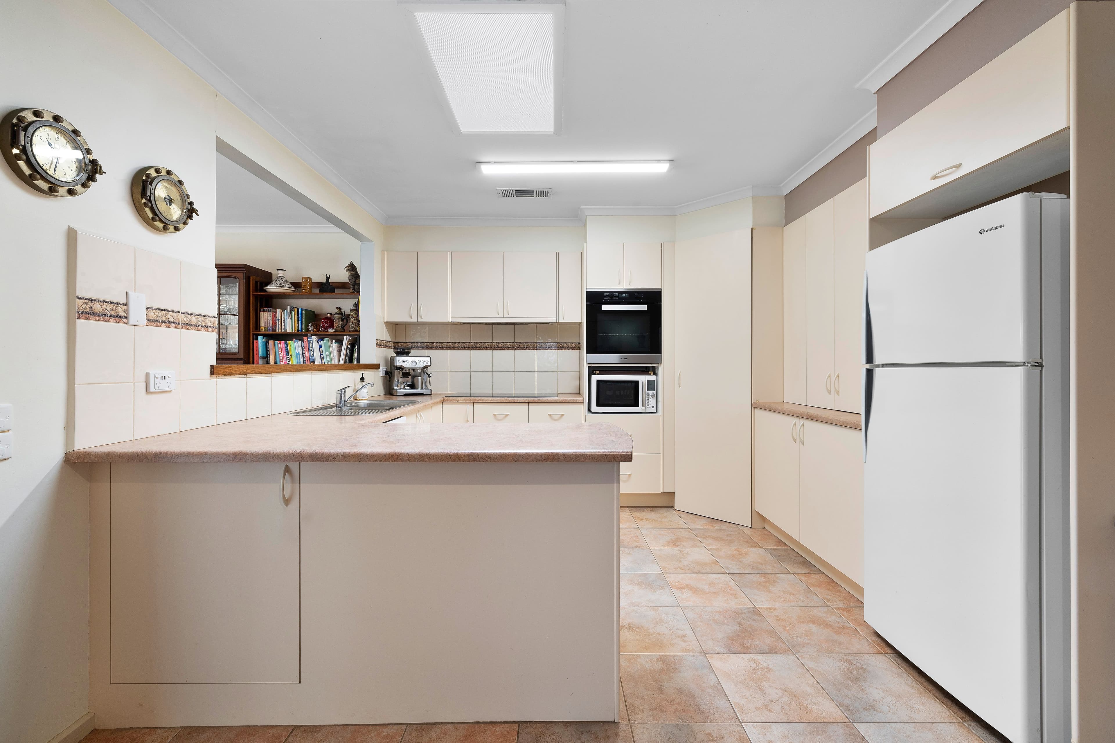 4 Helsal Drive, Wantirna South VIC 3152, Wantirna South - Thumbnail 6