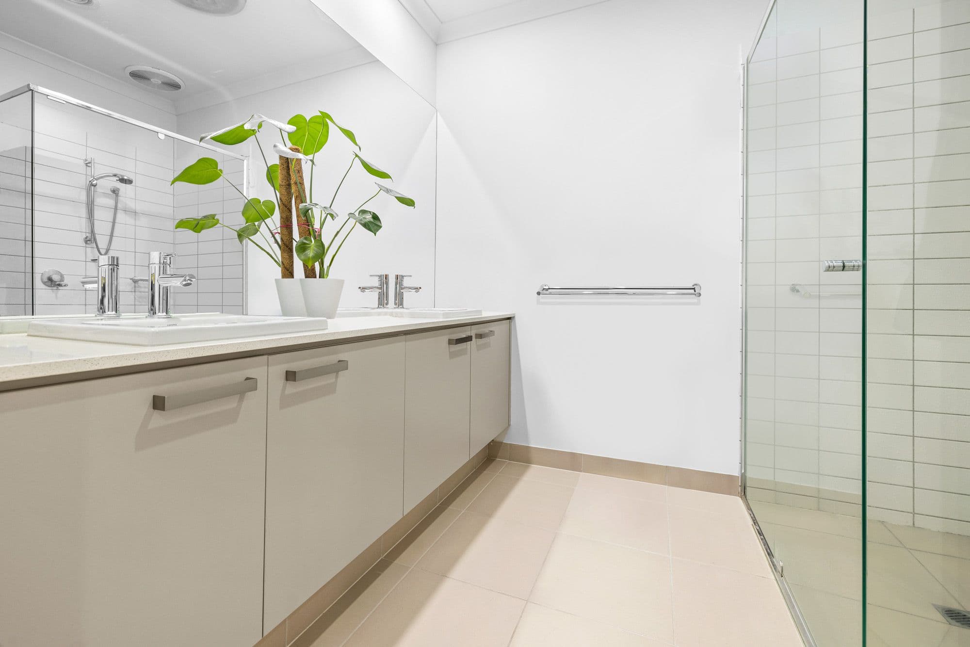 10 Crombie Lane, Point Cook VIC 3030, Point Cook - Thumbnail 8