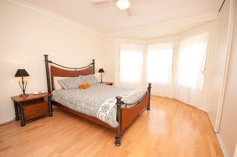 22 Edison Street, Monto, QLD, 4630, Monto - Thumbnail 2