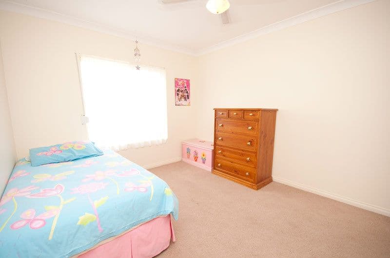 22 Edison Street, Monto, QLD, 4630, Monto - Thumbnail 4