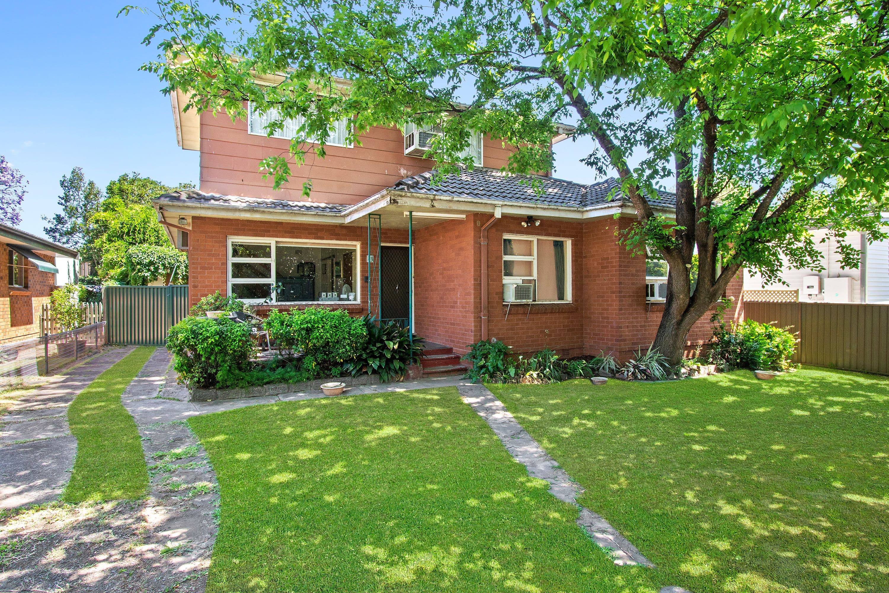 13 Bosworth Street, Richmond - Image 1
