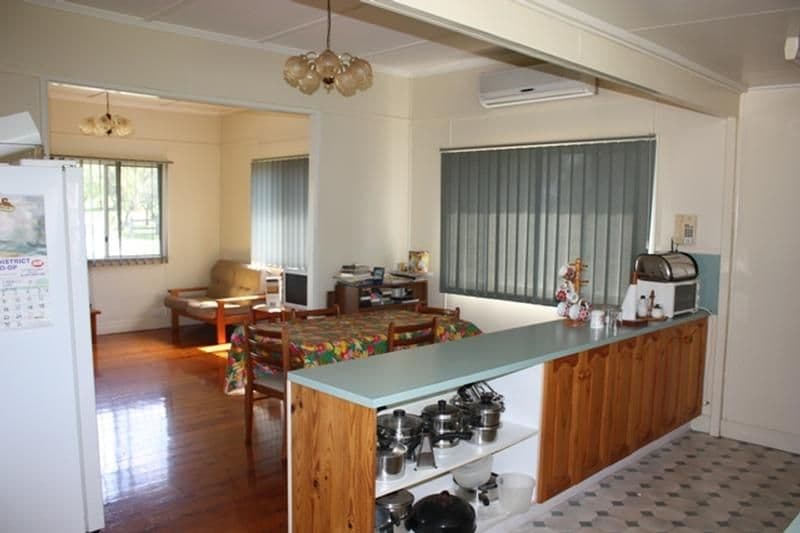48 George Street, TOOGOOLAWAH QLD 4313, Toogoolawah - Thumbnail 3