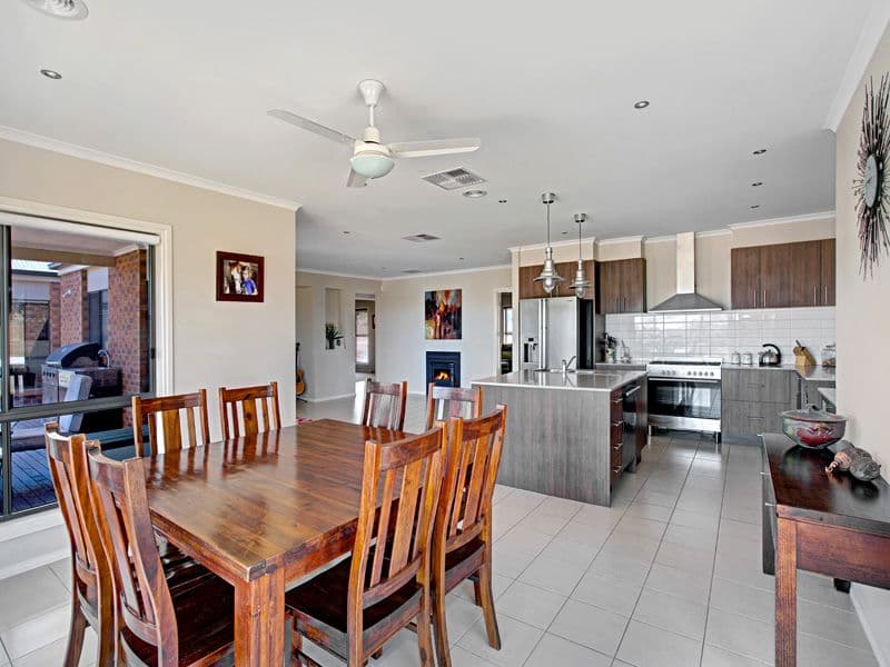 EDEN PARK VIC 3757, Eden Park - Thumbnail 3