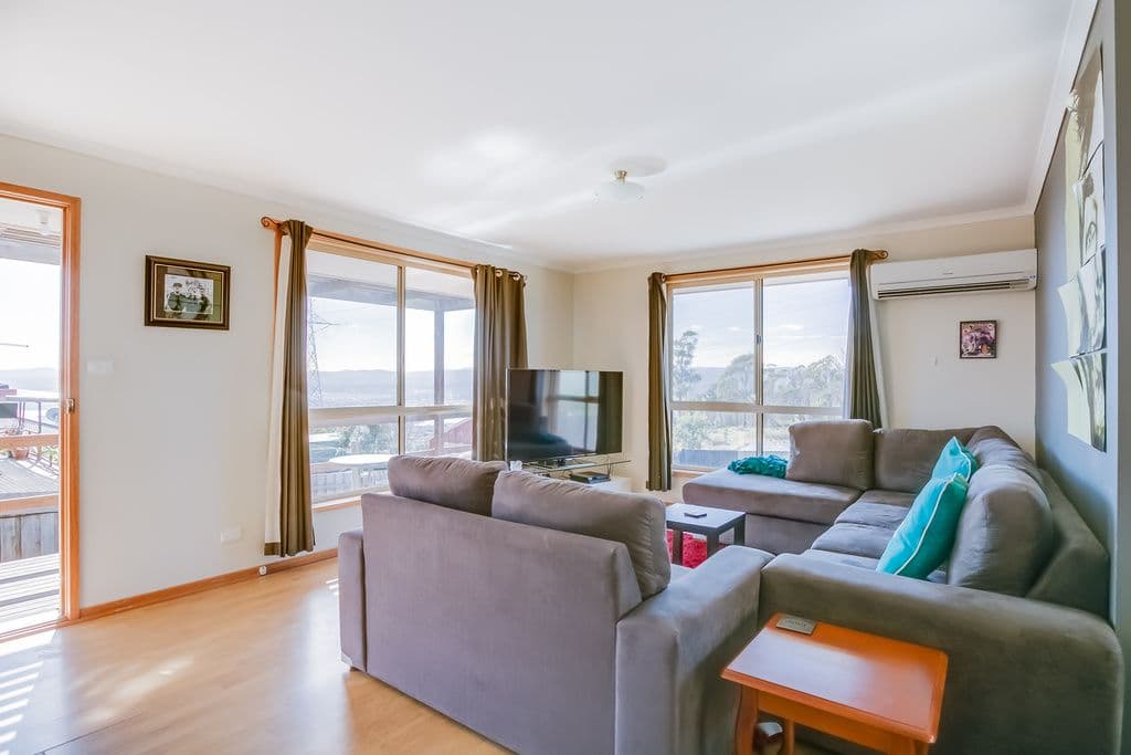 27 Havenbrook Drive, TREVALLYN TAS 7250, Trevallyn - Thumbnail 3