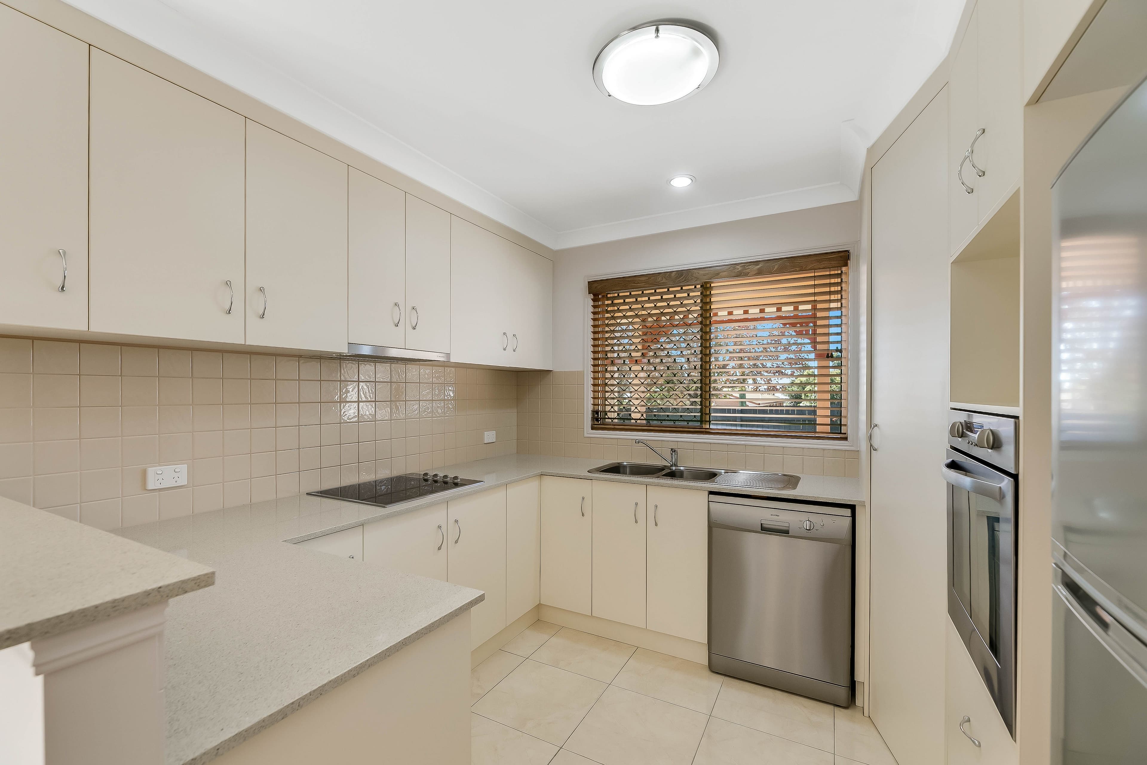 8 Denis Street, South Toowoomba QLD 4350, South Toowoomba - Thumbnail 5