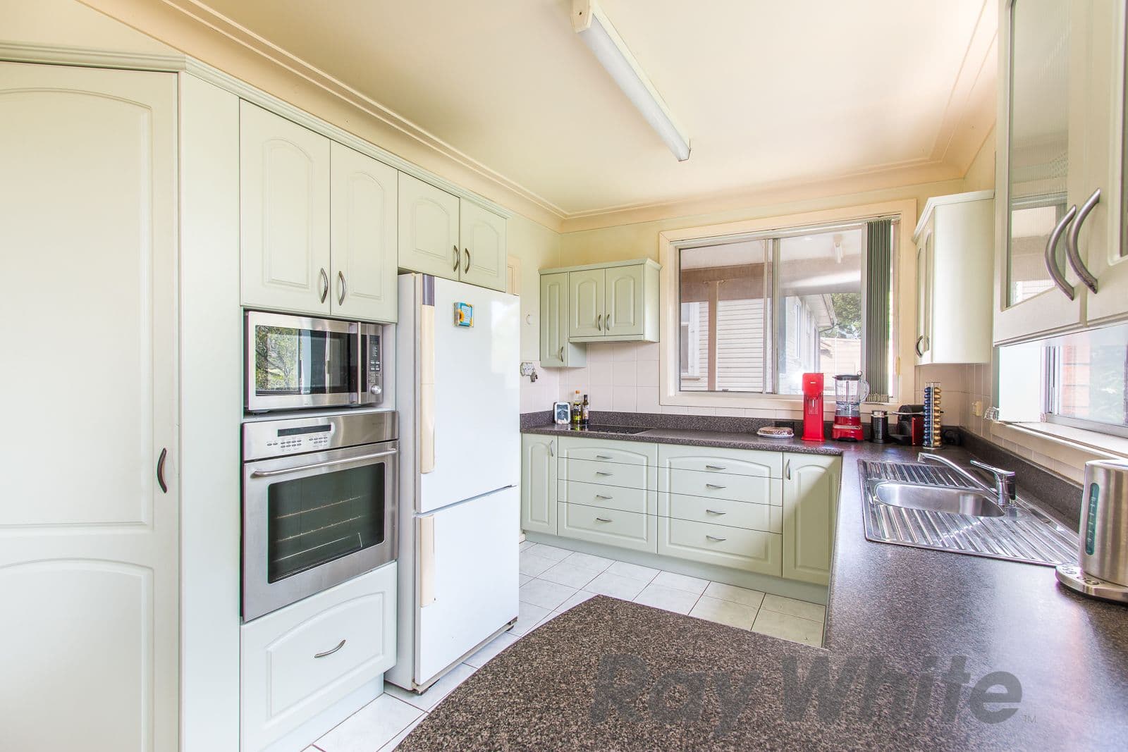 4 Baikie Crescent, Charlestown - Thumbnail 2