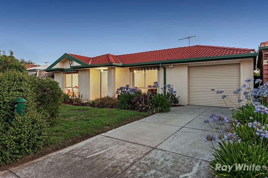 18 Yiota Place, Sydenham VIC 3037, Sydenham - Thumbnail 2