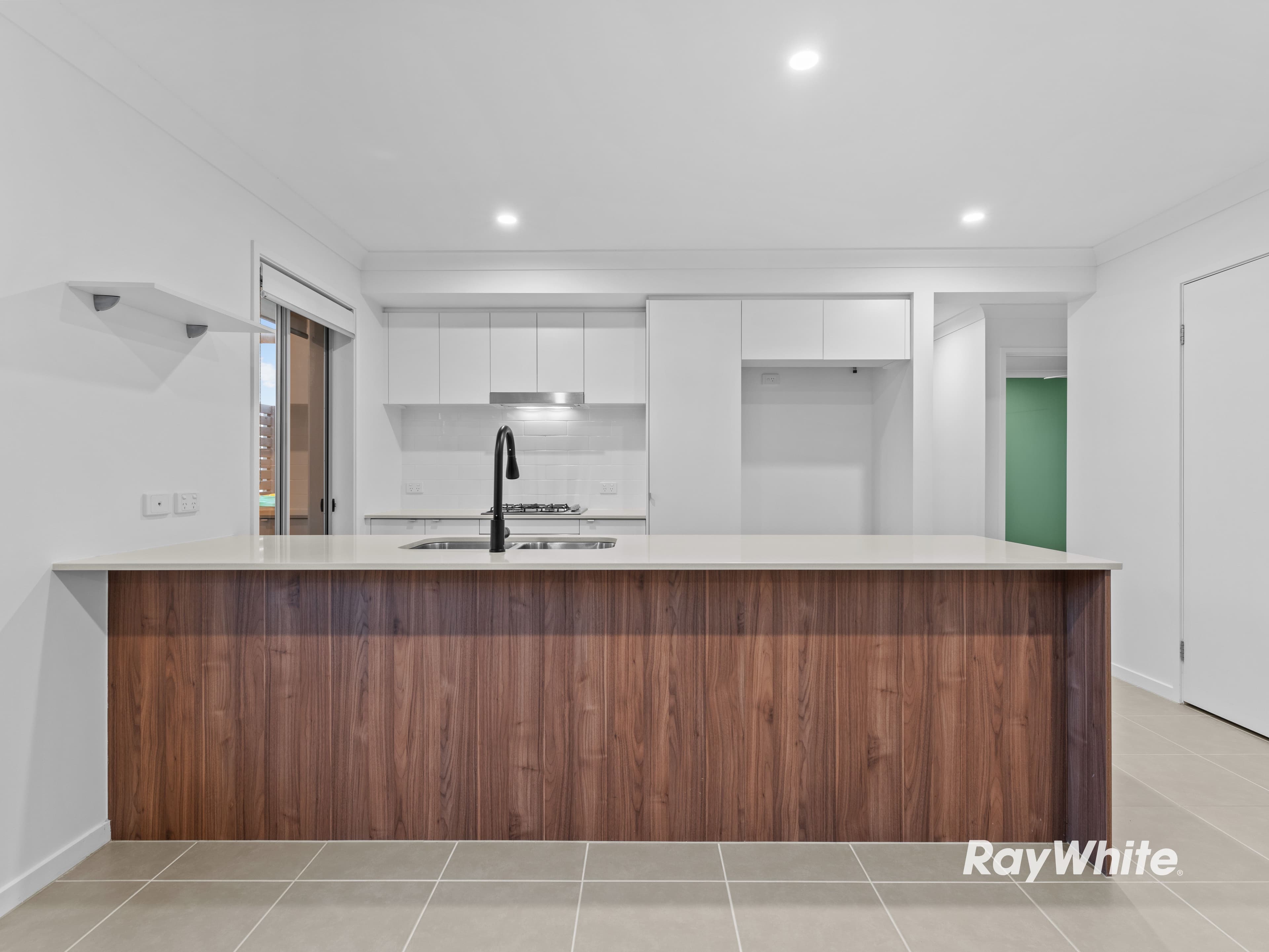 1 Franklin Avenue, Park Ridge QLD 4125, Park Ridge - Thumbnail 2