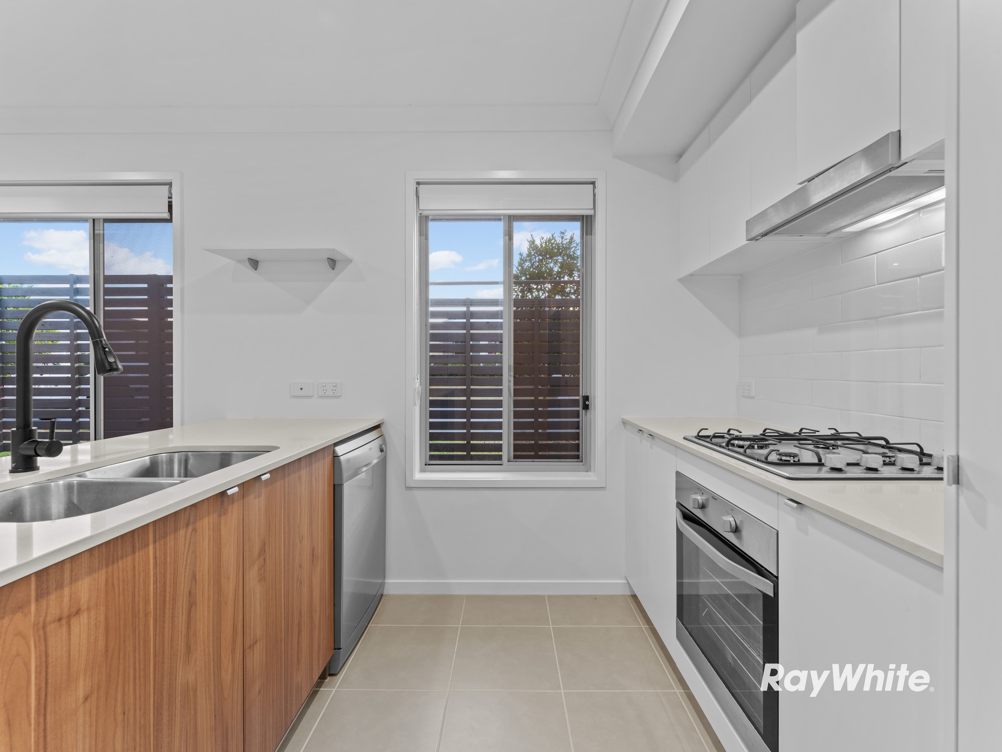 1 Franklin Avenue, Park Ridge QLD 4125, Park Ridge - Thumbnail 3