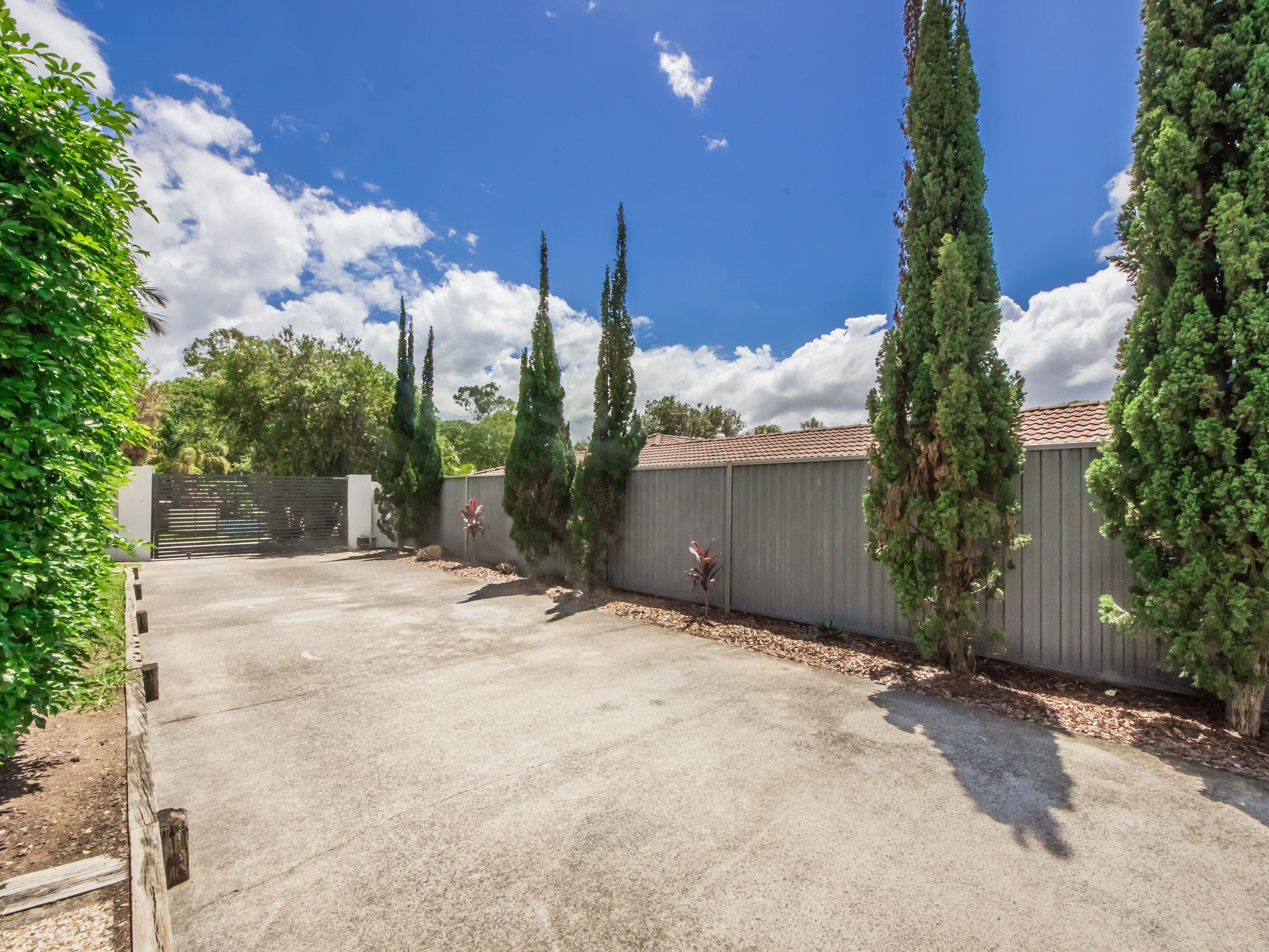 52 Riversdale Road, Oxenford QLD 4210, Oxenford - Thumbnail 2