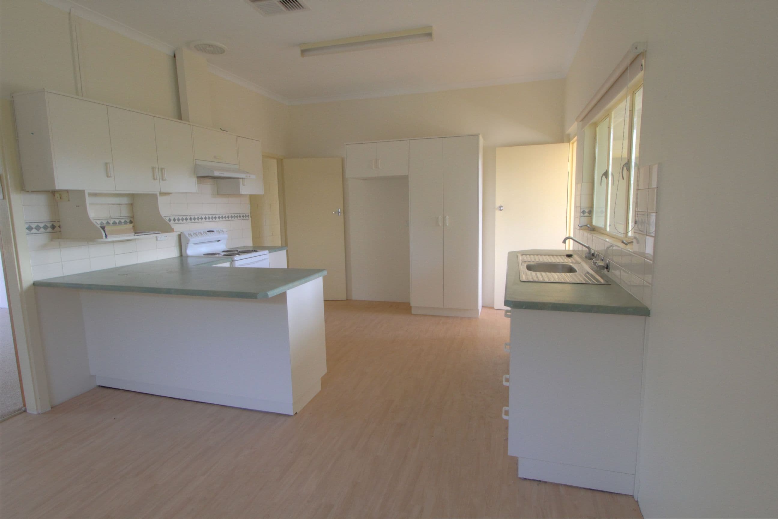 3 Campbell Street, Glossop SA 5344, Glossop - Thumbnail 6