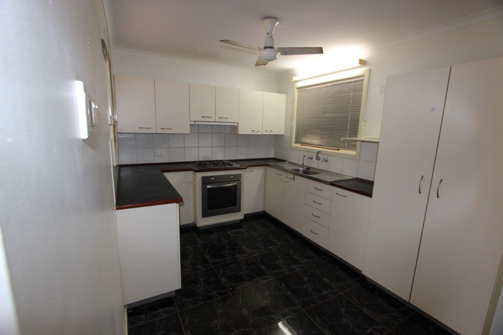 35 Strickland Drive, Millars Well WA 6714, Millars Well - Thumbnail 2