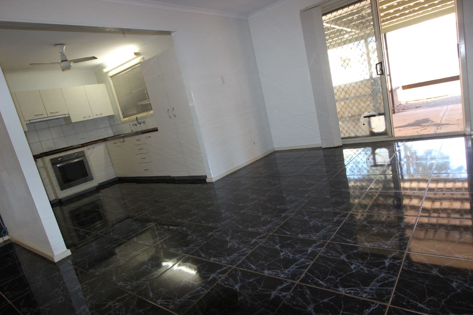 35 Strickland Drive, Millars Well WA 6714, Millars Well - Thumbnail 5